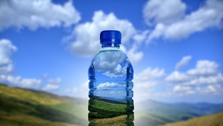 Światowy Dzień Jakości. Woda butelkowana gwarantem wysokich standardów