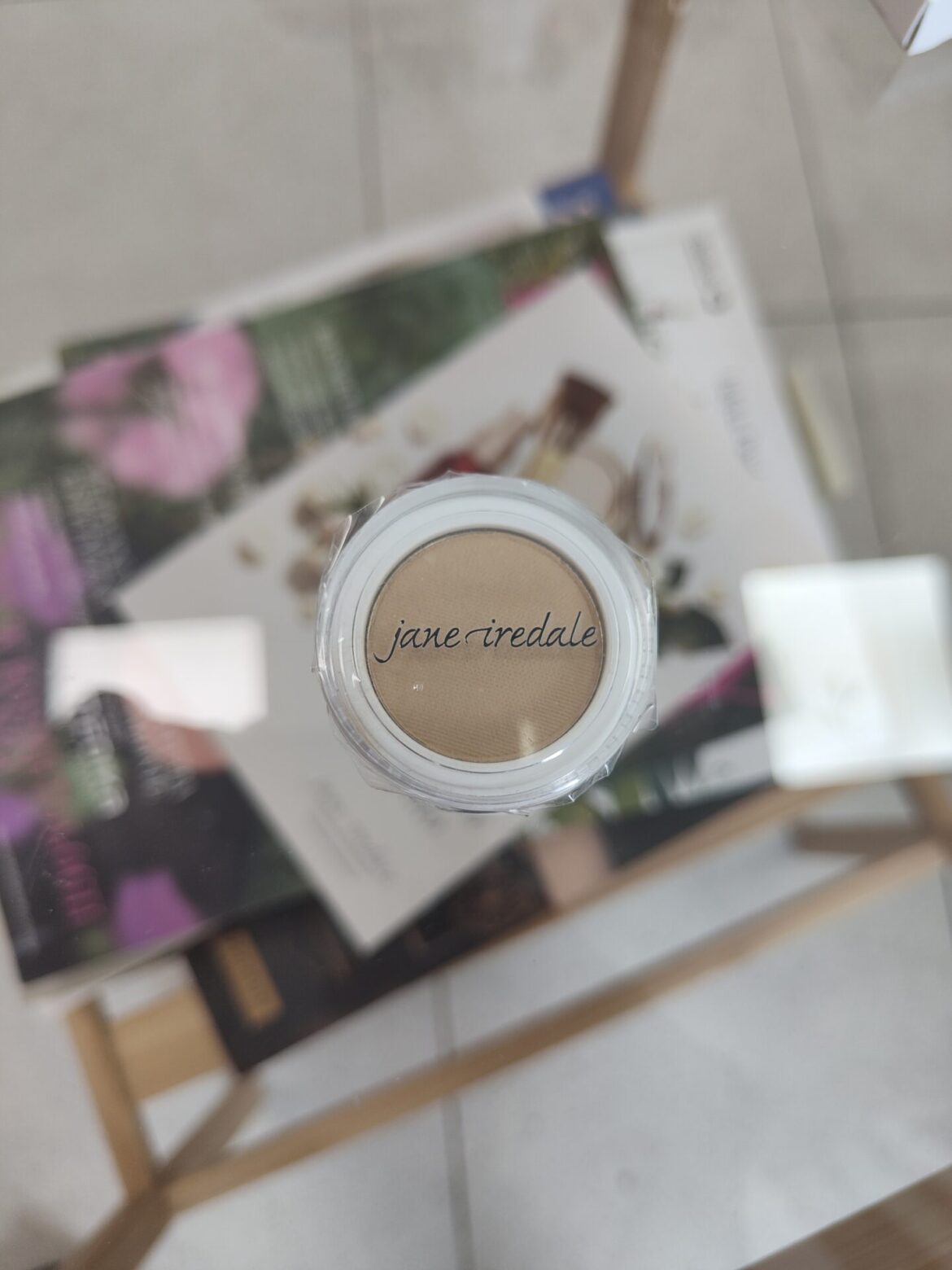 Puder prasowany PurePressed Jane Iredale – sekret perfekcyjnego makijażu